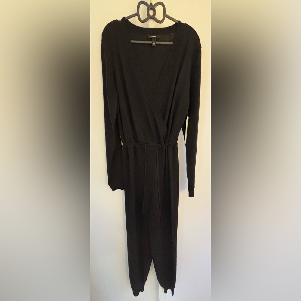Aqua V-Neck Knit Jumpsuit Black Size M